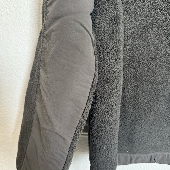 The NorthFace women’s Fleece jacket Small - Picture 6 of 7